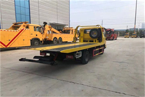 华坪非事故拖车